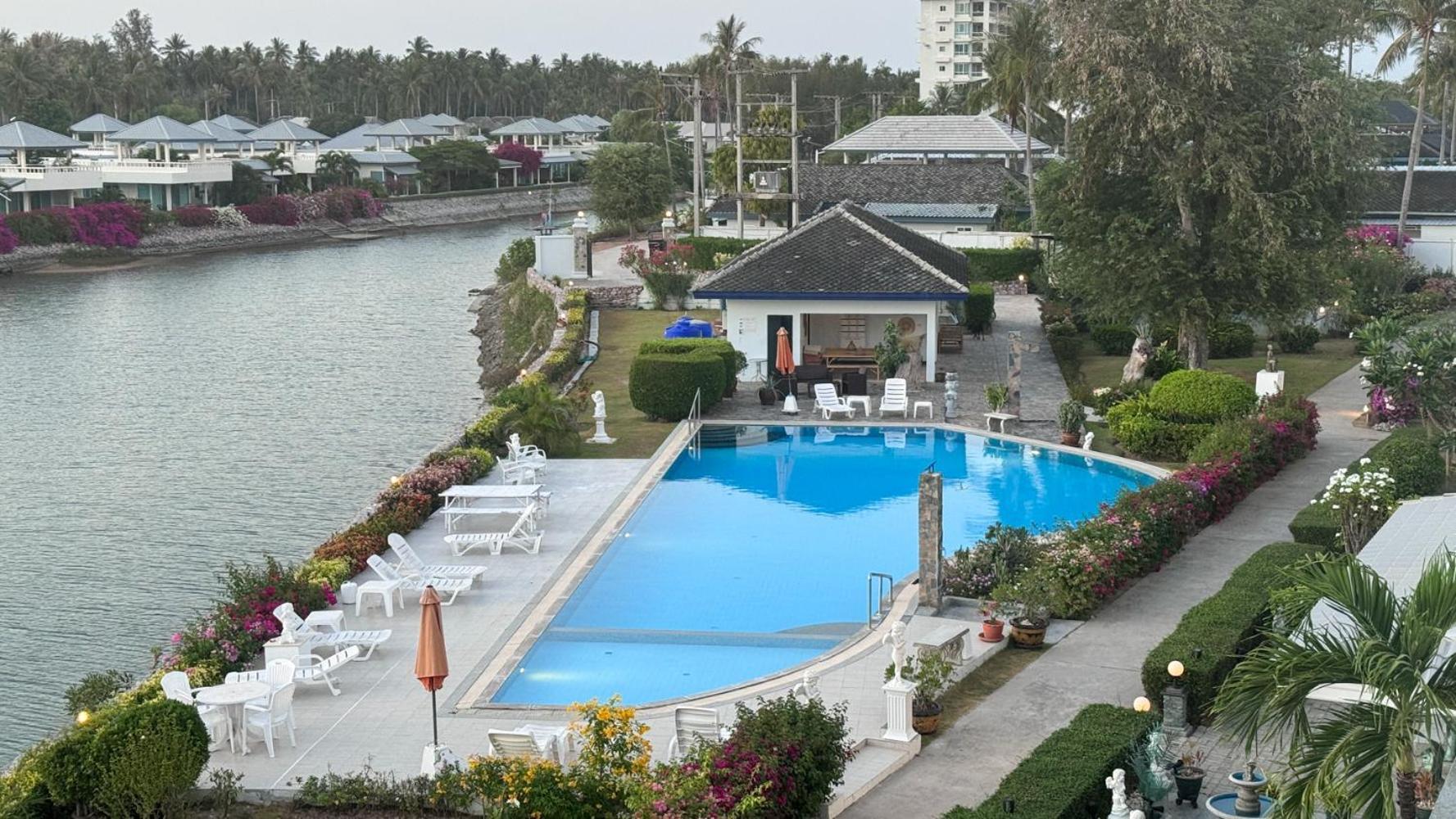 Absolute Beachfront Villa Ban Huai Yang Екстериор снимка