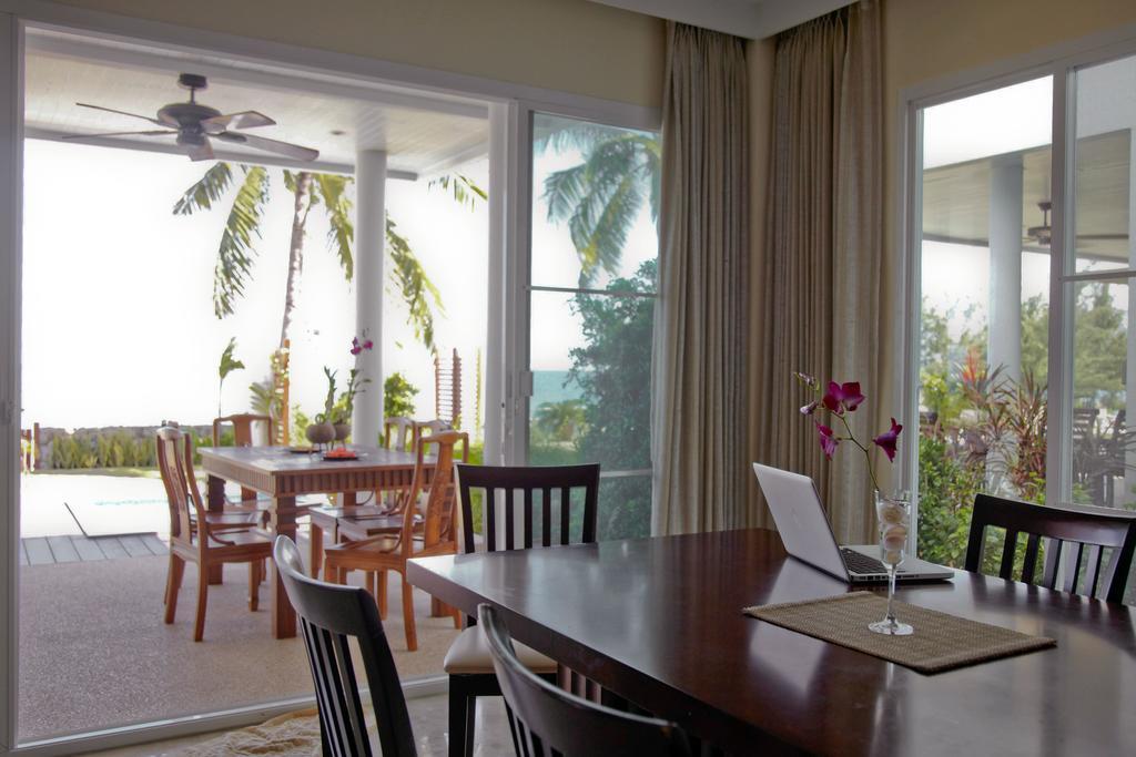 Absolute Beachfront Villa Ban Huai Yang Екстериор снимка